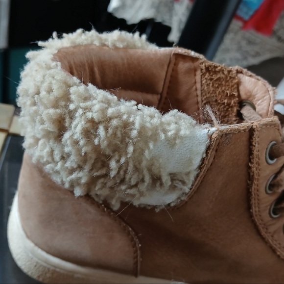 Women's olive chestnut sneakers sz 10 - Picture 6 of 7